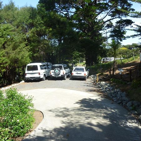 Aotea Lodge Great Barrier Tryphena Bagian luar foto