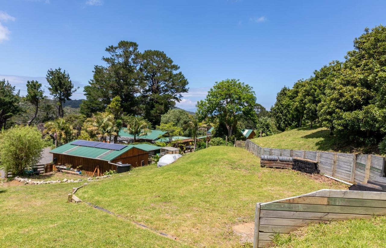 Aotea Lodge Great Barrier Tryphena Bagian luar foto