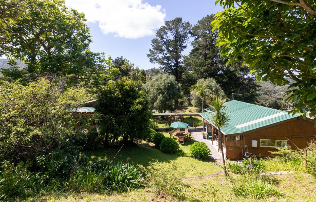 Aotea Lodge Great Barrier Tryphena Bagian luar foto